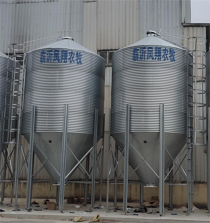 热镀锌料塔表面锌层与底锥细节